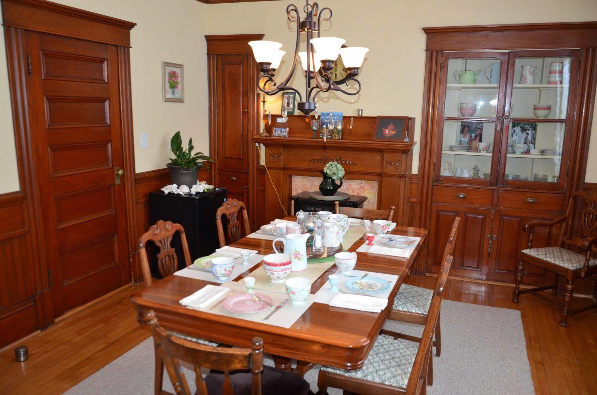 Island Home Bed And Breakfast Summerside Bagian luar foto